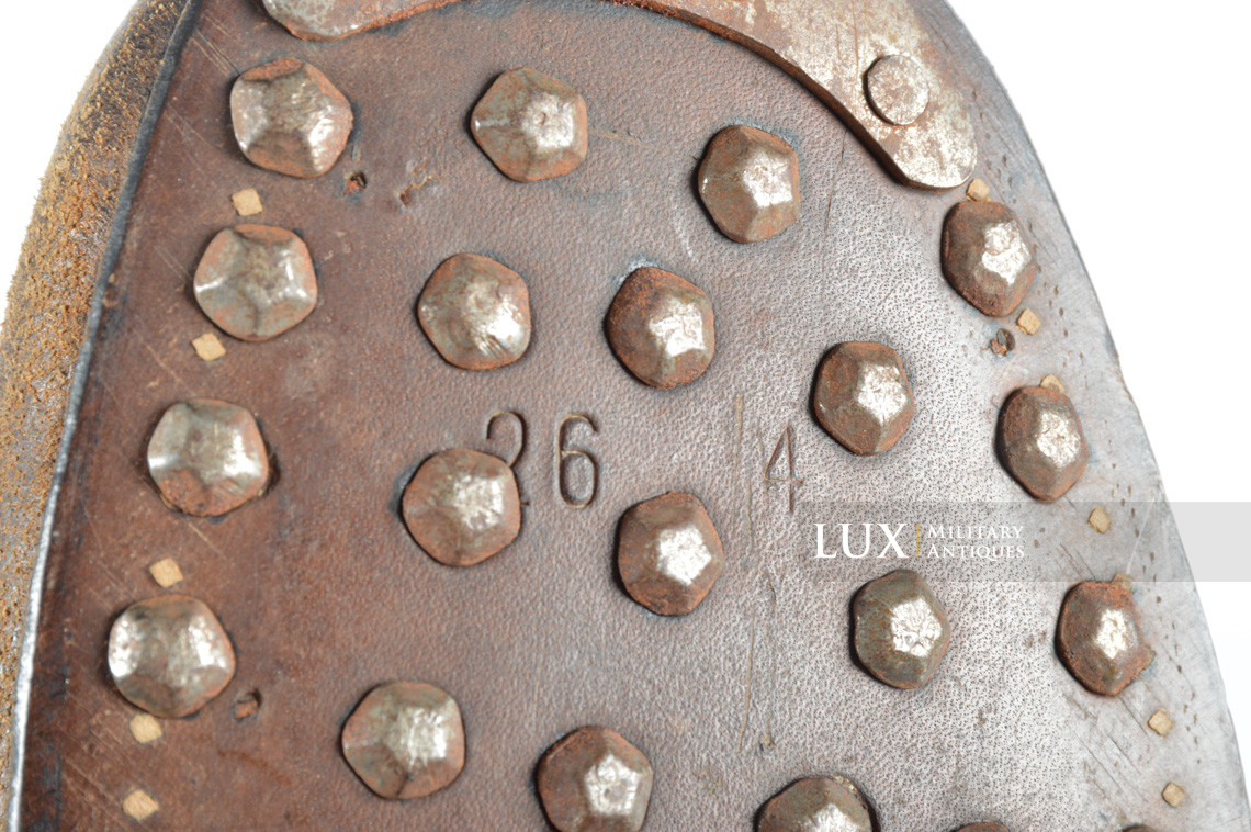 Unissued early-war German low ankle combat boots - photo 19