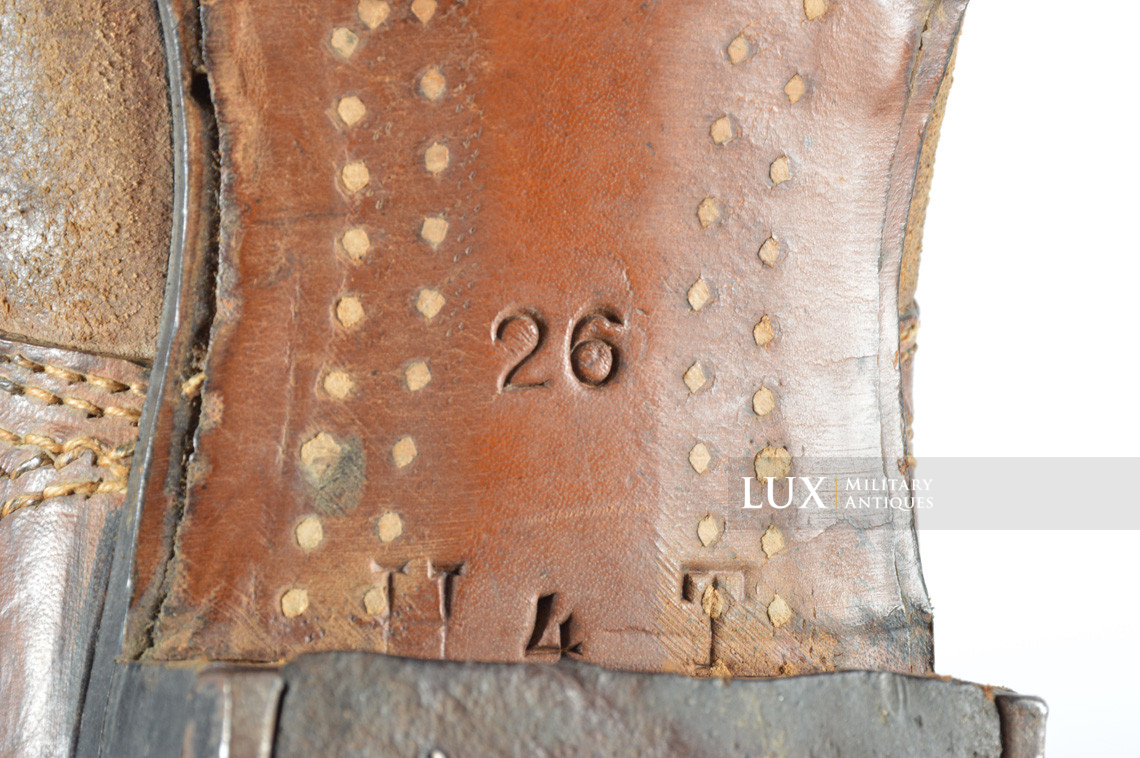 Unissued early-war German low ankle combat boots - photo 20