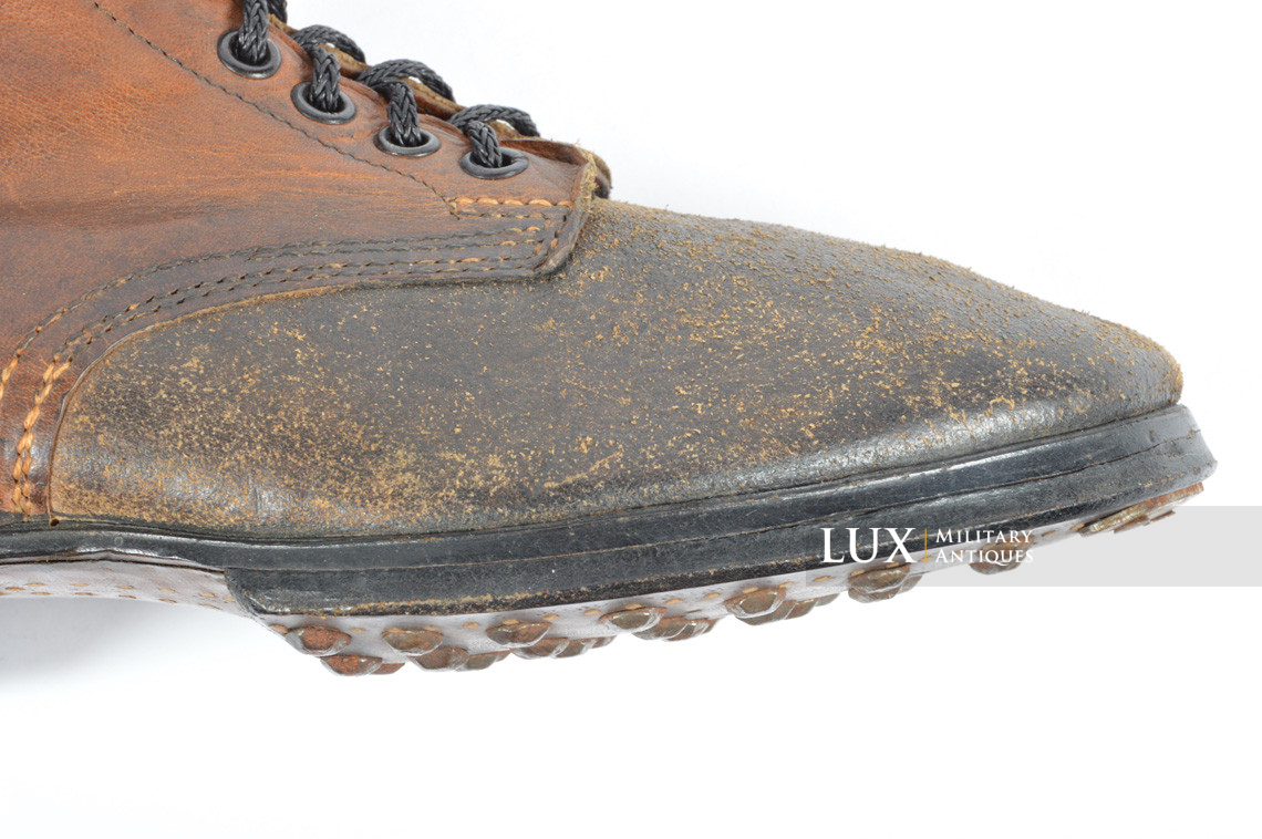 Unissued early-war German low ankle combat boots - photo 25