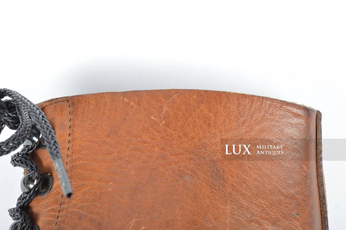 Unissued early-war German low ankle combat boots - photo 27