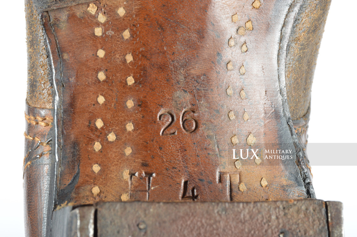 Unissued early-war German low ankle combat boots - photo 33