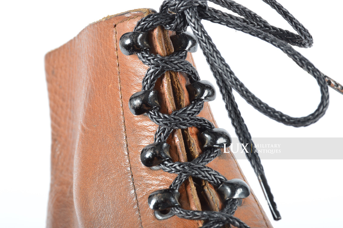 Unissued early-war German low ankle combat boots - photo 35