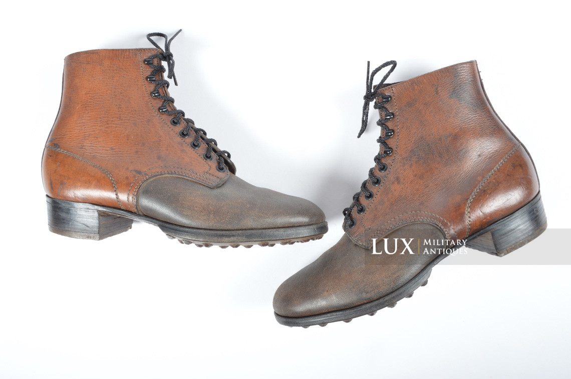 Unissued early-war German low ankle combat boots - photo 4