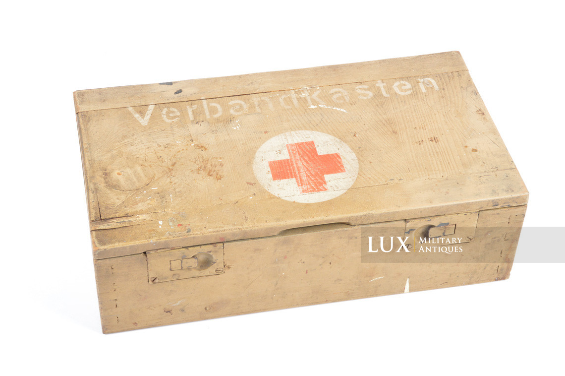Caisse allemande de premiers soins fin de guerre en bois, « Verbandkasten » - photo 4
