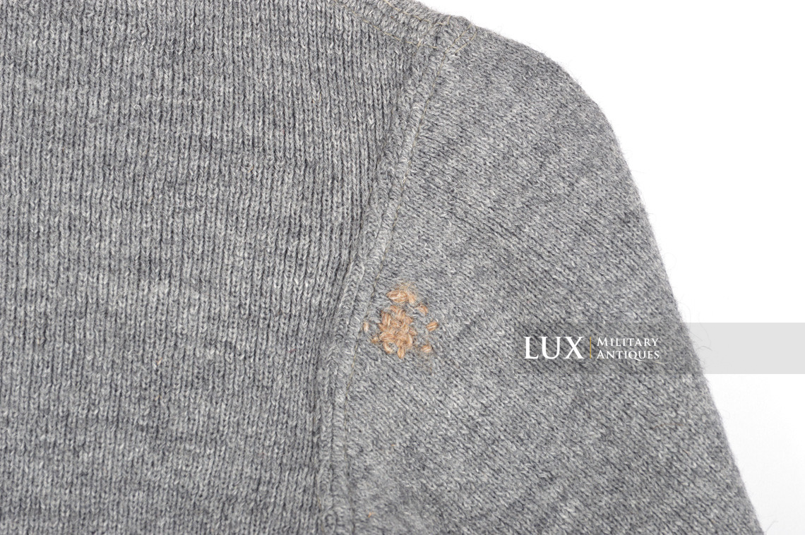 Mid-war German standard issue wool sweater, « green band » - photo 14