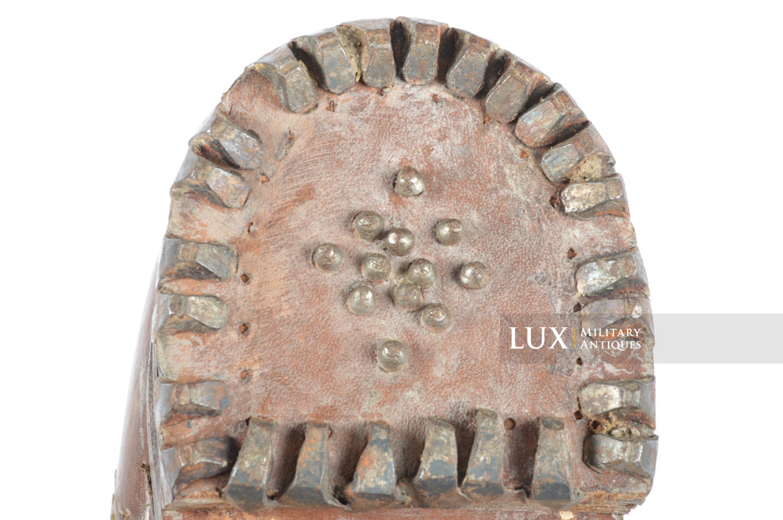 Unissued German mountain trooper's ankle boots, « Gebirgsjäger » - photo 23
