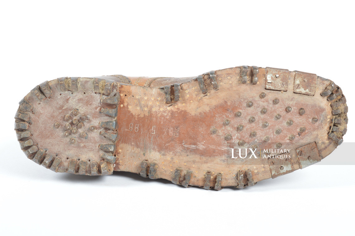 Unissued German mountain trooper's ankle boots, « Gebirgsjäger » - photo 34