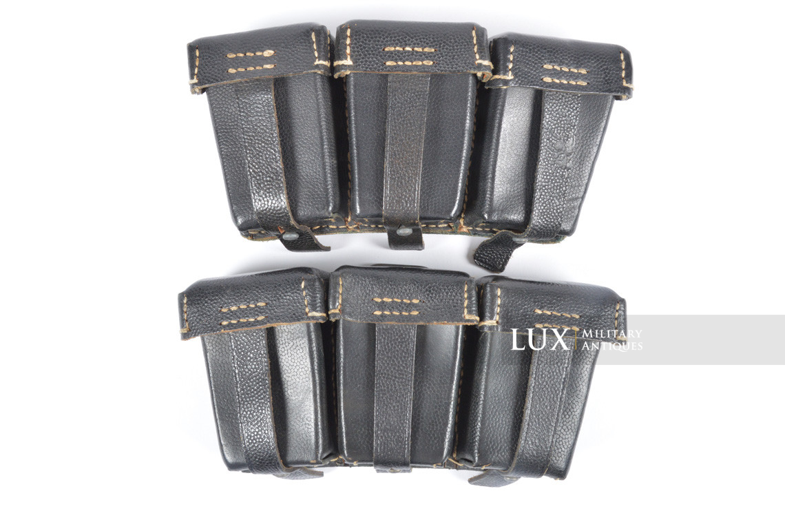 Unissued matching pair of late war k98 ammunition pouches, « RBNr. 0/0560/0101 » - photo 4
