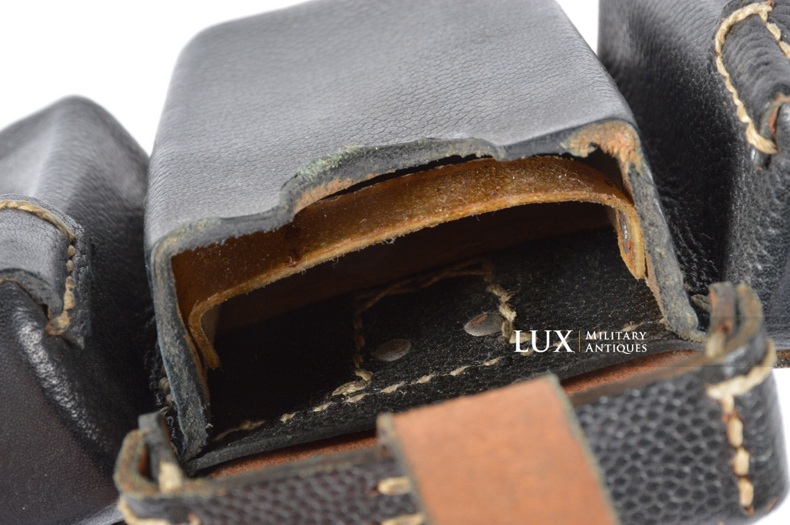Unissued matching pair of late war k98 ammunition pouches, « RBNr. 0/0560/0101 » - photo 14