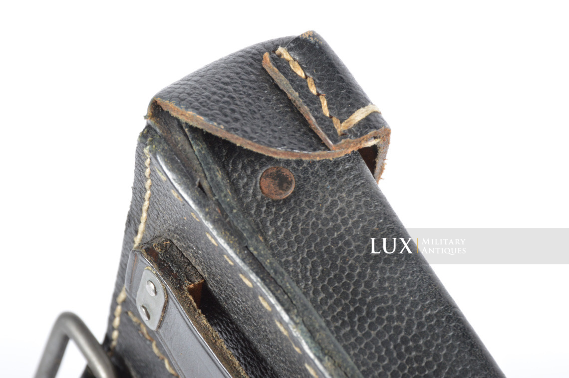 Unissued matching pair of late war k98 ammunition pouches, « RBNr. 0/0560/0101 » - photo 20