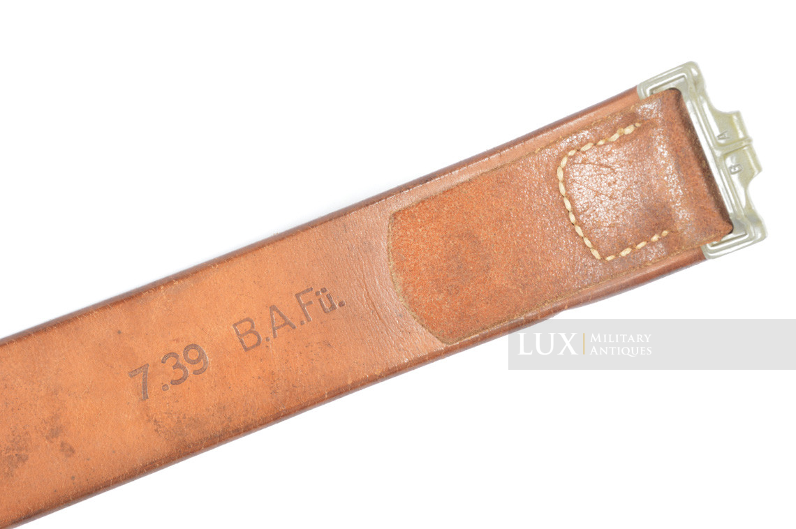 Unissued early German leather belt in natural brown leather, « 1939