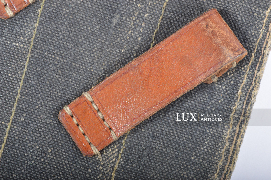 Mid-war MP38/40 blue pouch, first type, « 1942 » - photo 14