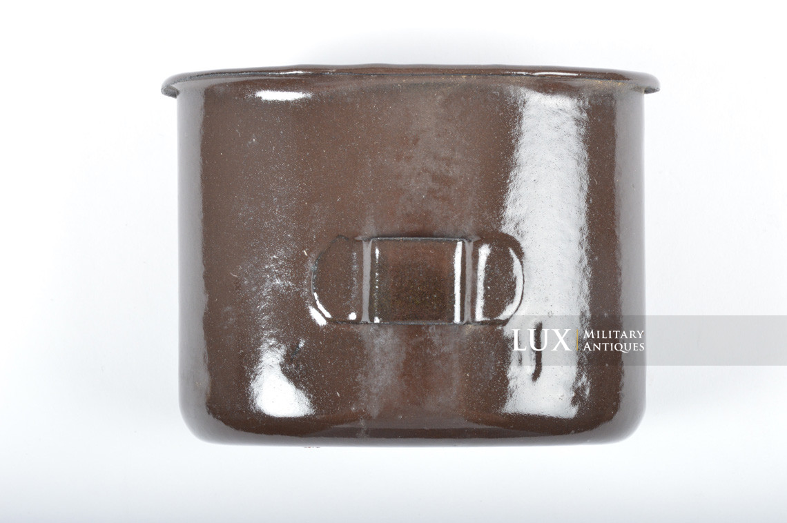 Unissued German late-war canteen with brown enamel cup, « AEMA 43 » - photo 17