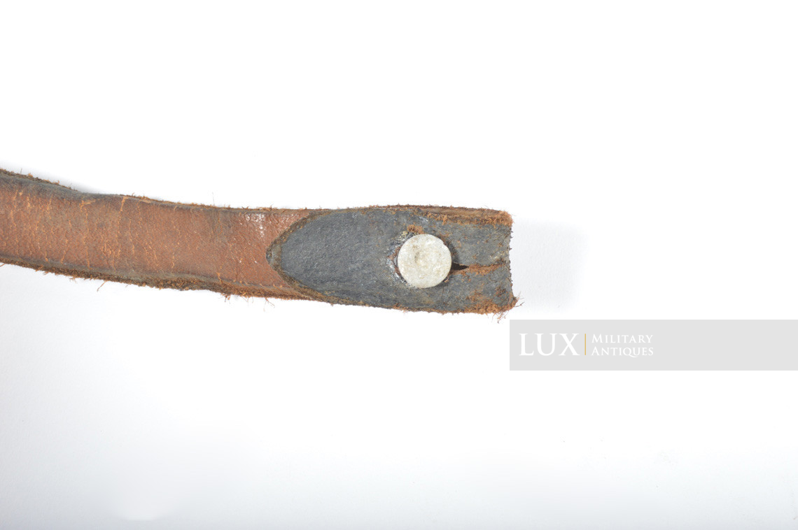 Early-war German helmet chinstrap, « LEON H. BECK 1940 » - photo 10