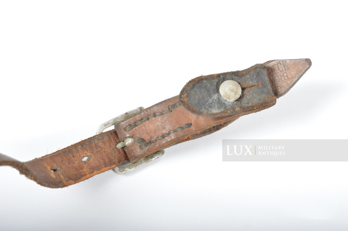 Early-war German helmet chinstrap, « LEON H. BECK 1940 » - photo 11
