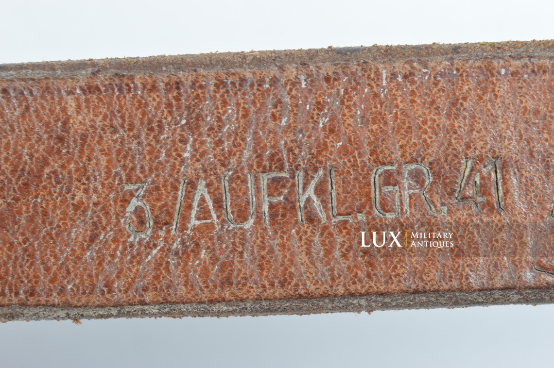 Early Luftwaffe Y-straps in chocolate brown leather, « unit marked / L.B.A. » - photo 14