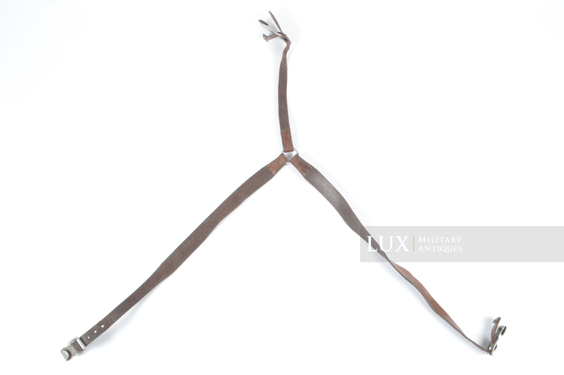 Early Luftwaffe Y-straps in chocolate brown leather, « unit marked / L.B.A. » - photo 4