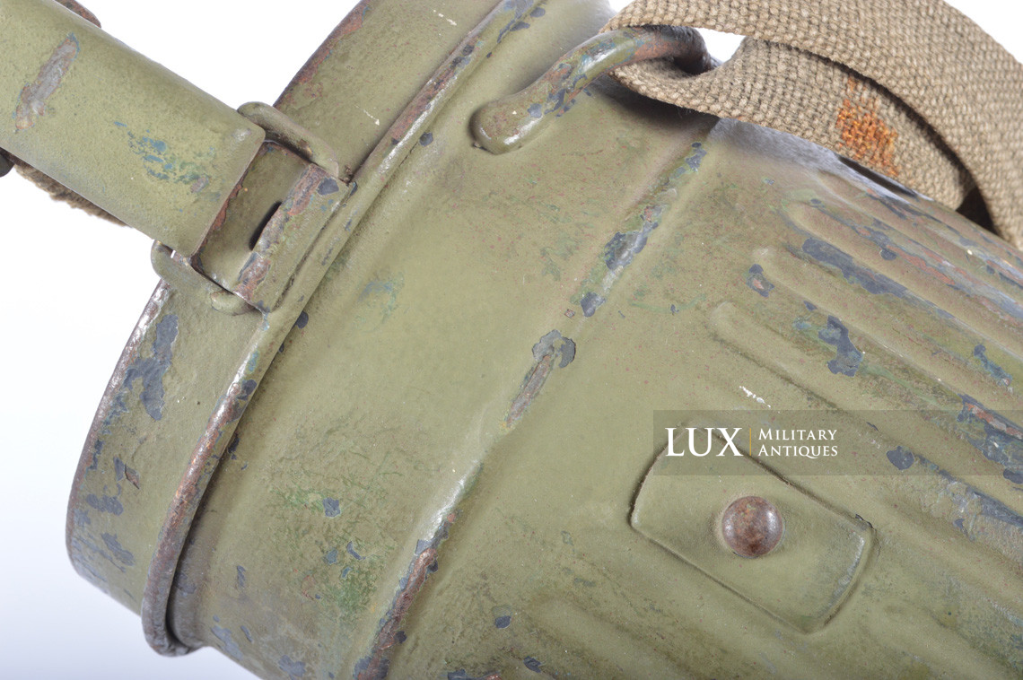 German two-tone camouflage gas mask canister, « untouched » - photo 21