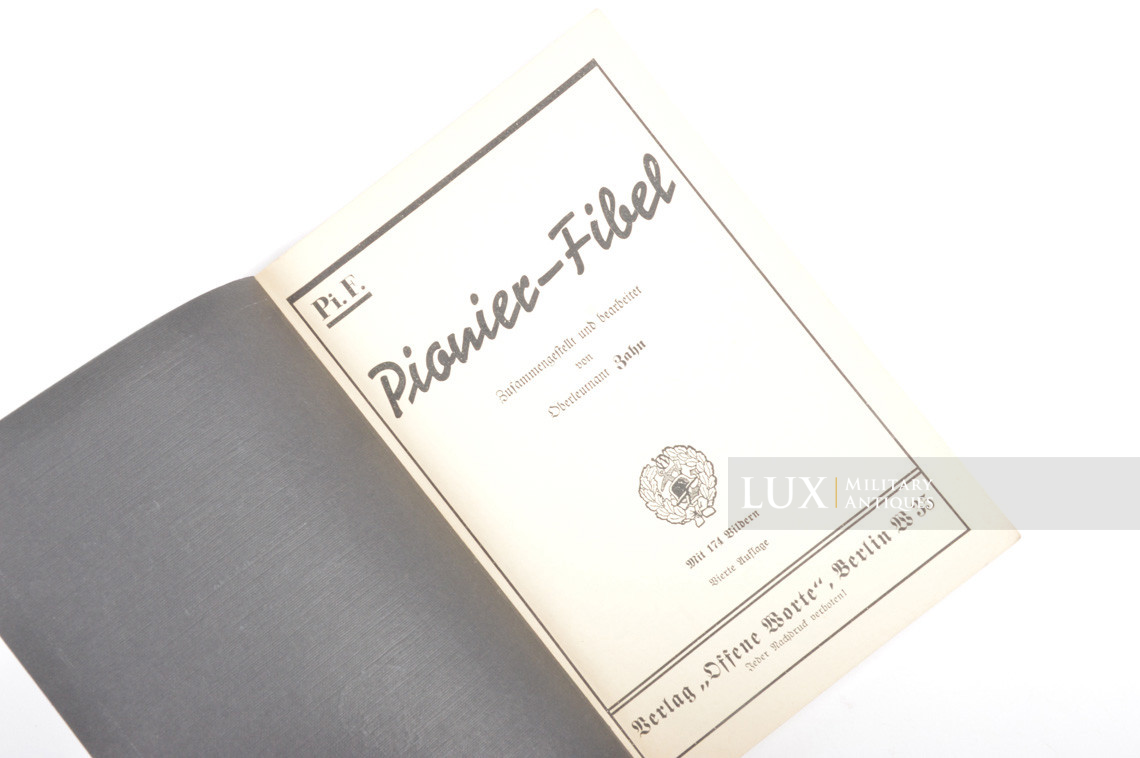 Livre allemand « Pioner-Fibel » - Lux Military Antiques - photo 7
