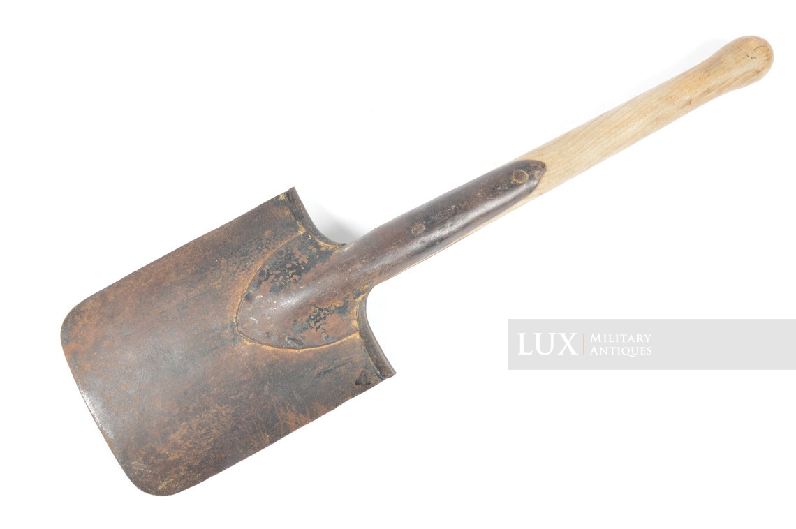 German mid-war entrenching tool - photo 9
