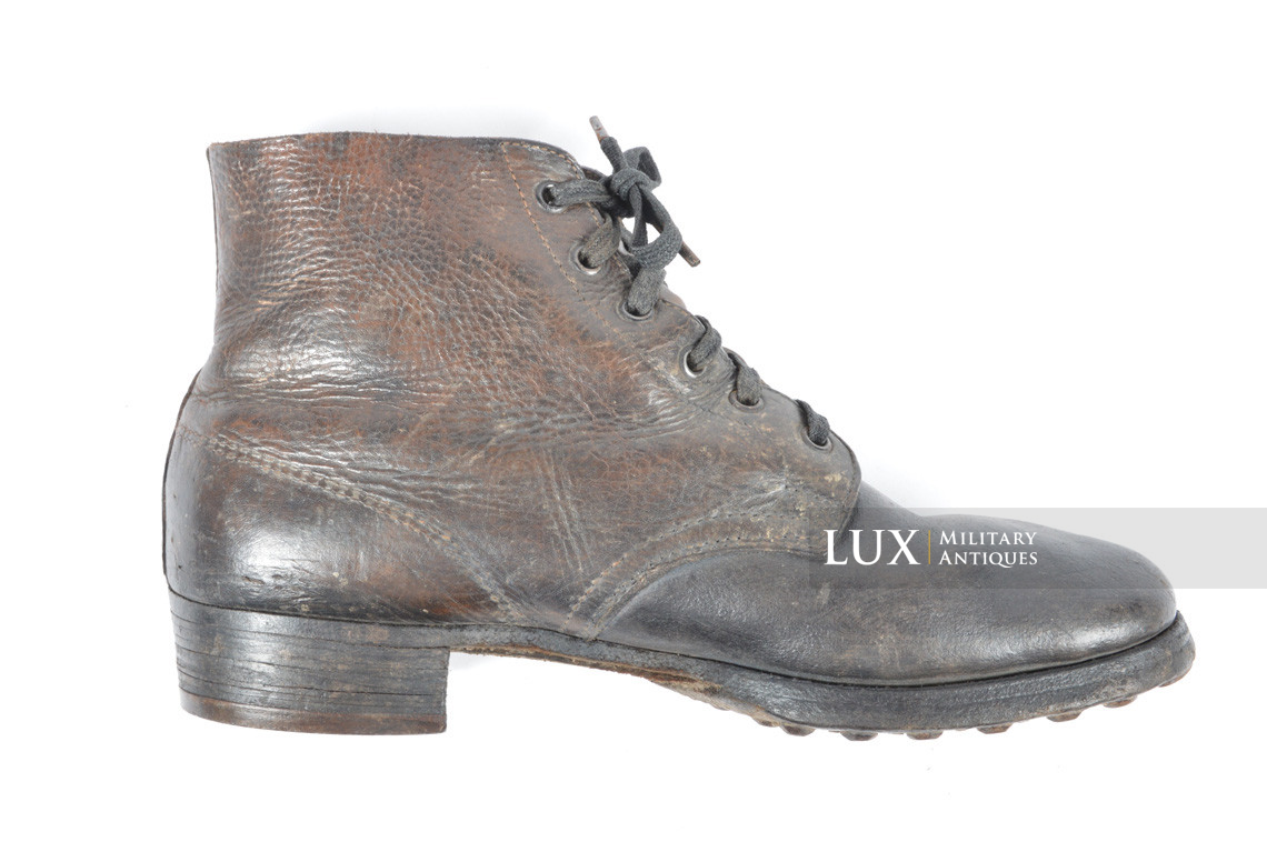 Late-war German low ankle combat boots, RBNr « 0/0268/0076 » - photo 26