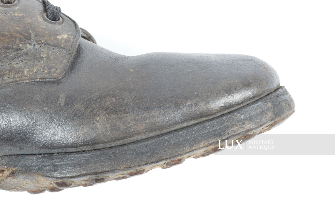 Late-war German low ankle combat boots, RBNr « 0/0268/0076 » - photo 29