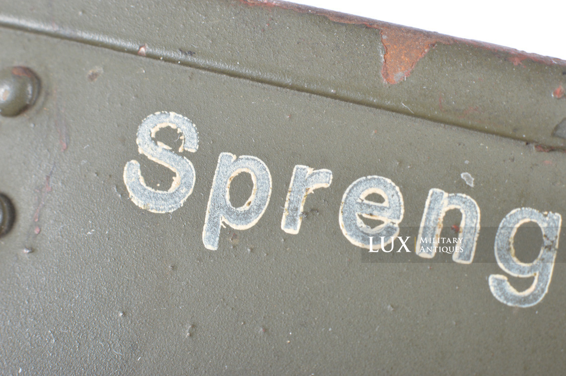 German M24 stick grenade carrier box with internal storage rack, « 1939 » - photo 24