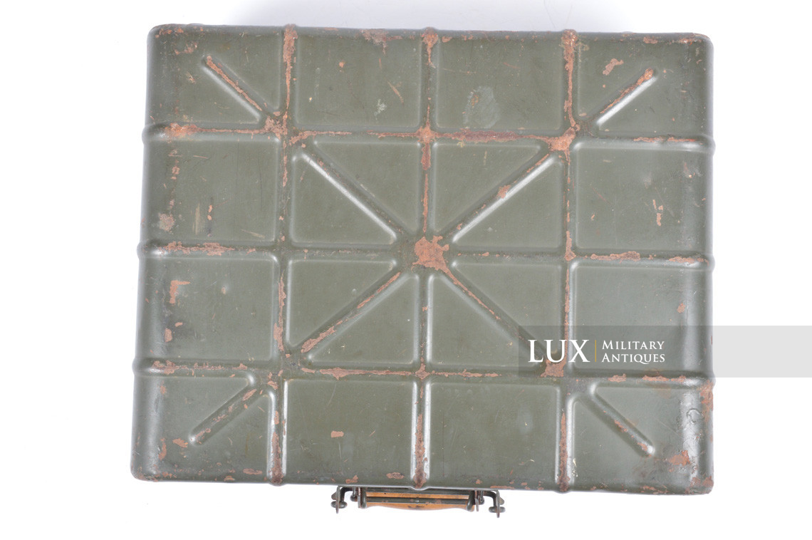 German M24 stick grenade carrier box with internal storage rack, « 1939 » - photo 25