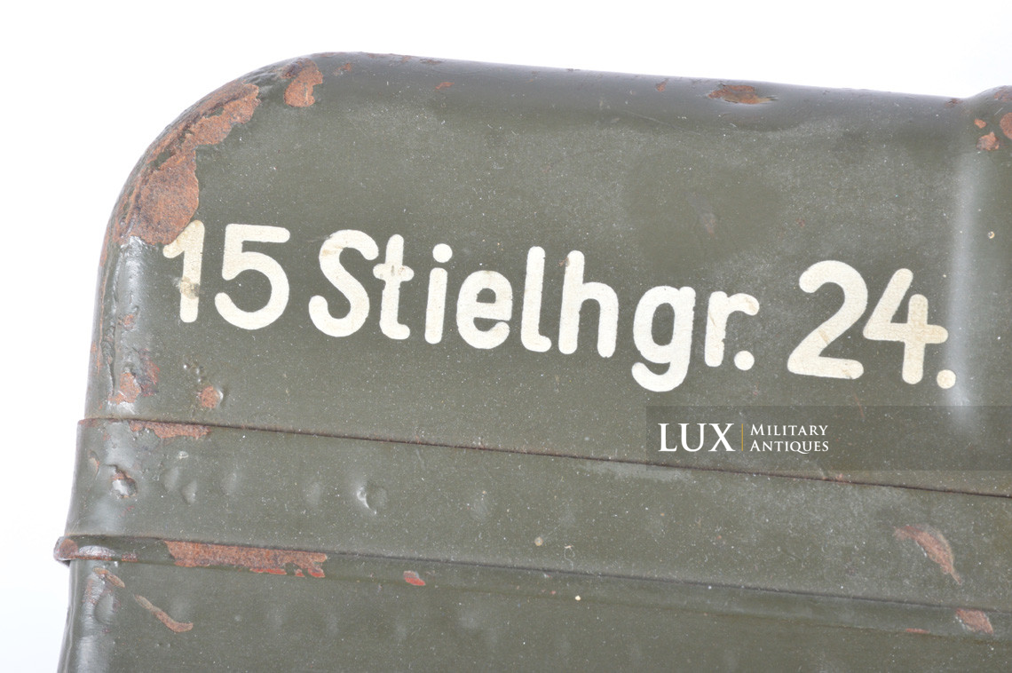 German M24 stick grenade carrier box with internal storage rack, « 1939 » - photo 27
