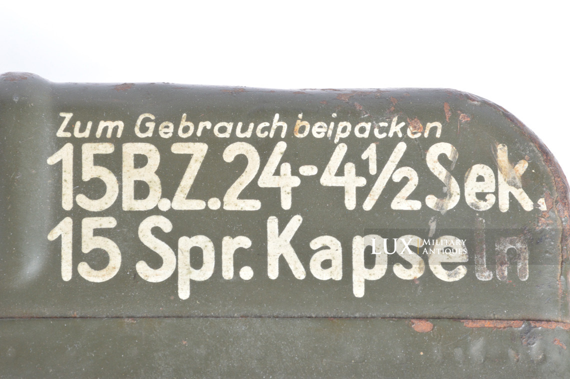 German M24 stick grenade carrier box with internal storage rack, « 1939 » - photo 33