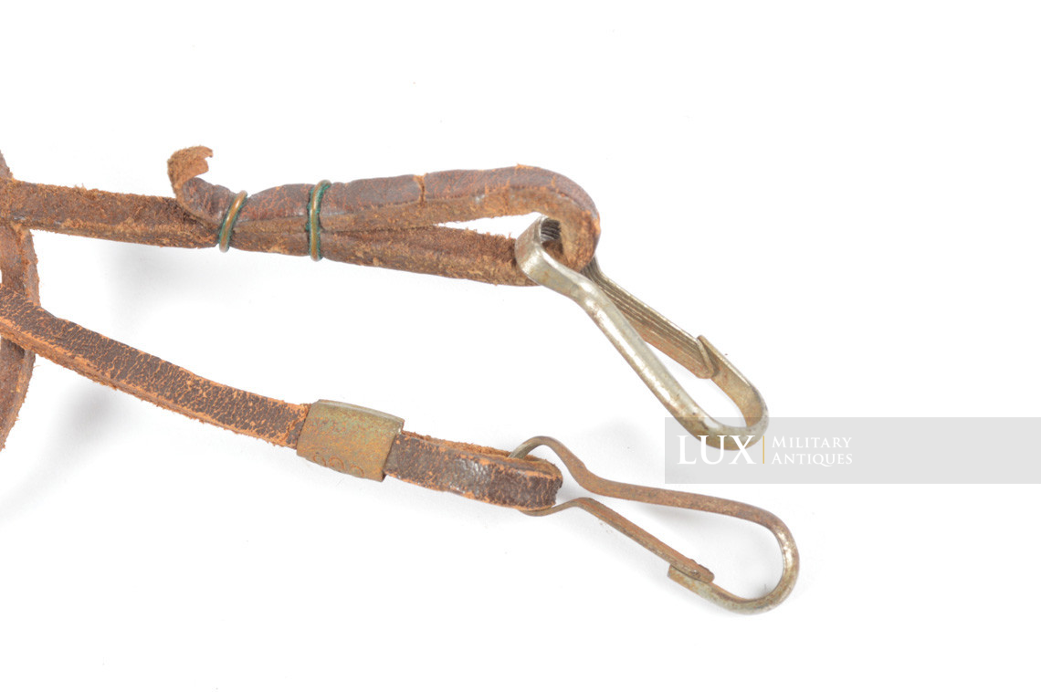 Luftwaffe gravity knife lanyard in leather - photo 8