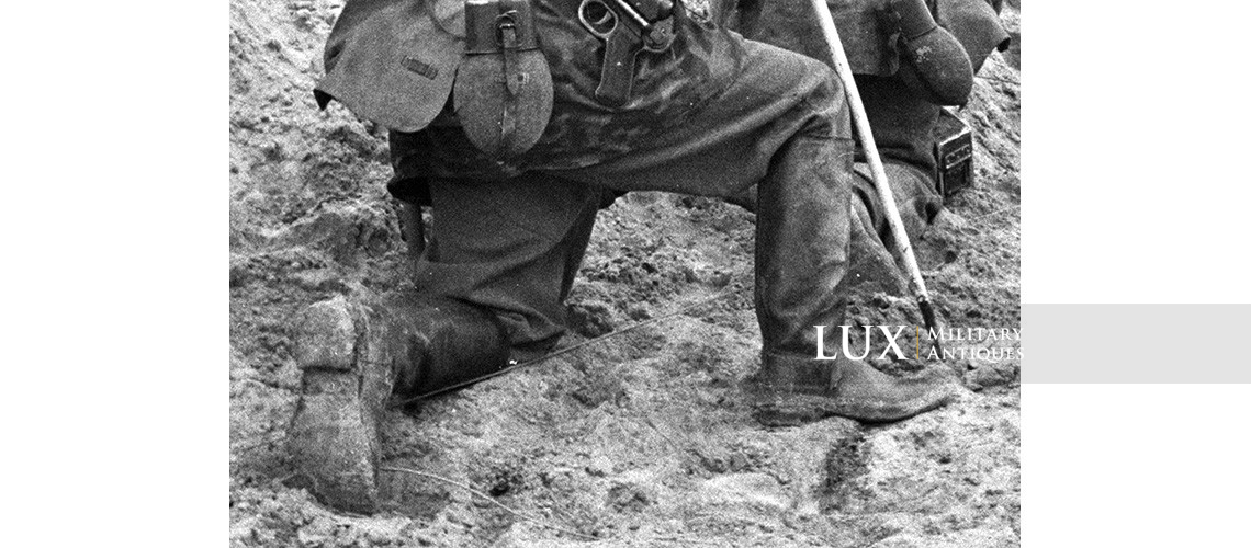 German rubber boots, « 1944 » - Lux Military Antiques - photo 8