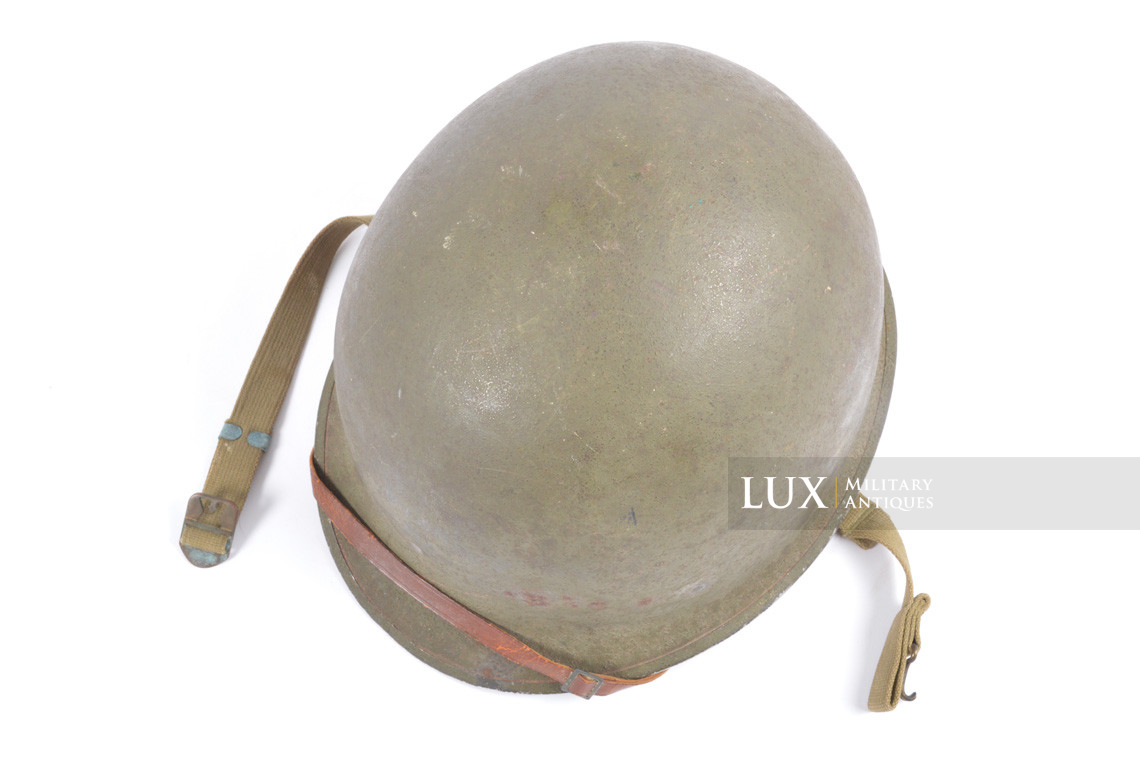 Early USM1 front seam fixed bale combat helmet, « Saint-Clair » - photo 14