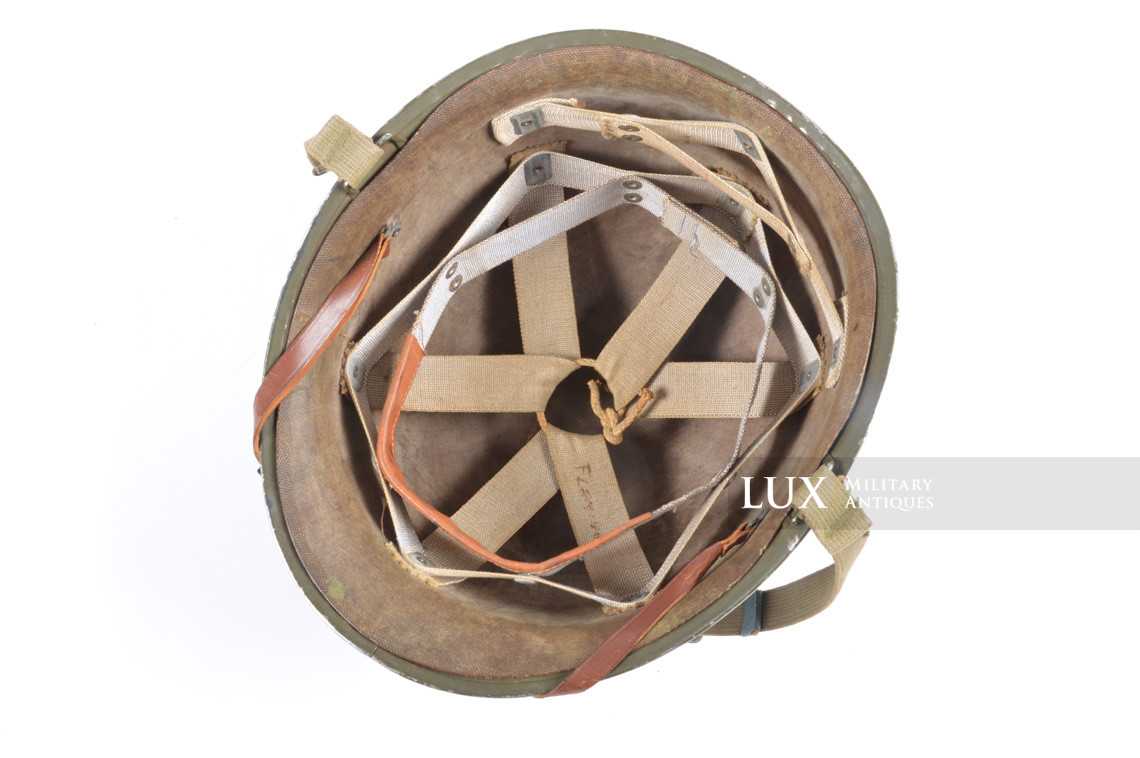 Early USM1 front seam fixed bale combat helmet, « Saint-Clair » - photo 19
