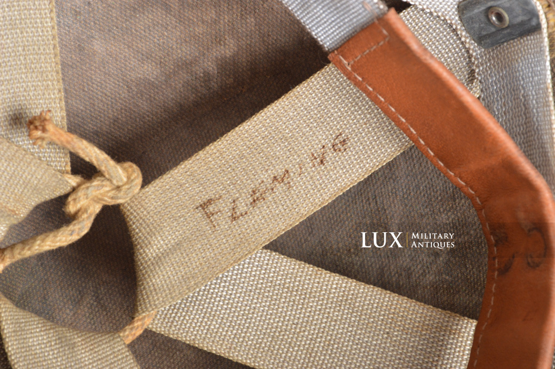 Early USM1 front seam fixed bale combat helmet, « Saint-Clair » - photo 39