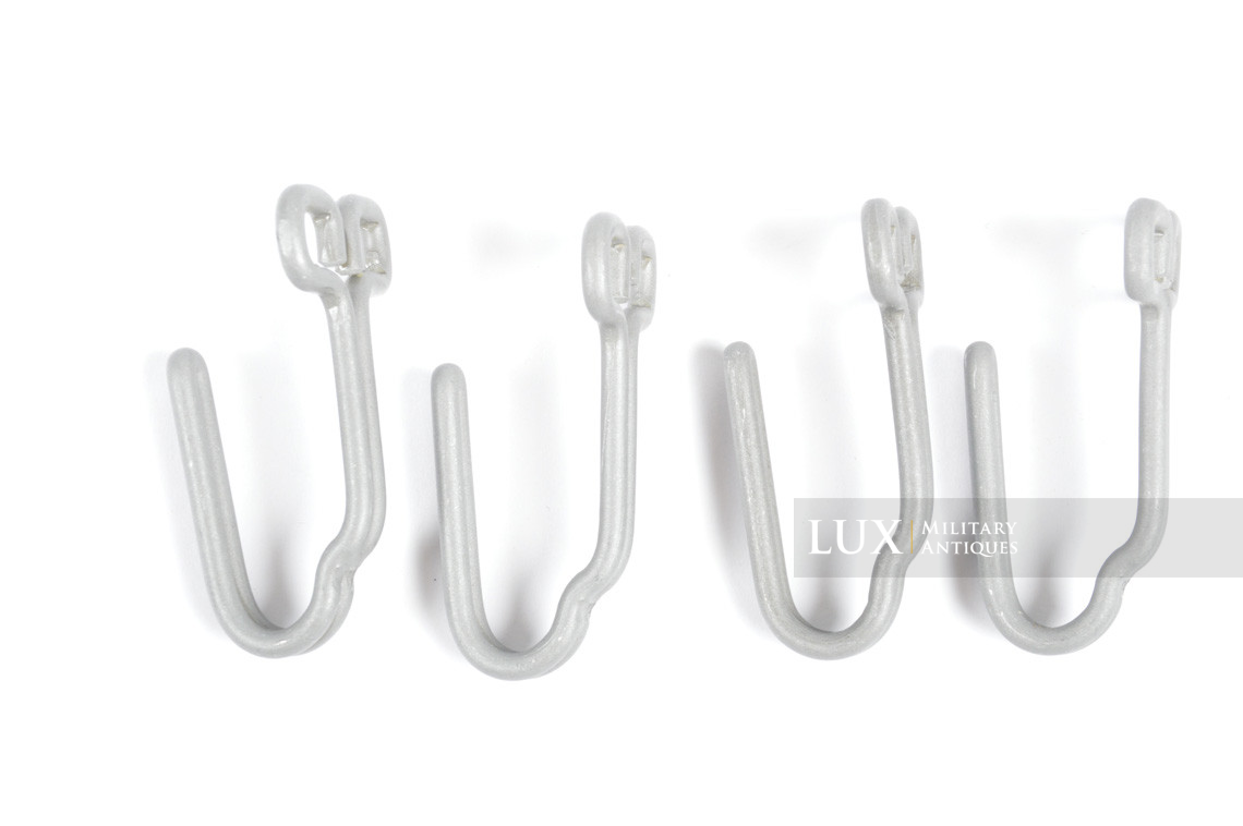 Set of four German belt support hooks - photo 7