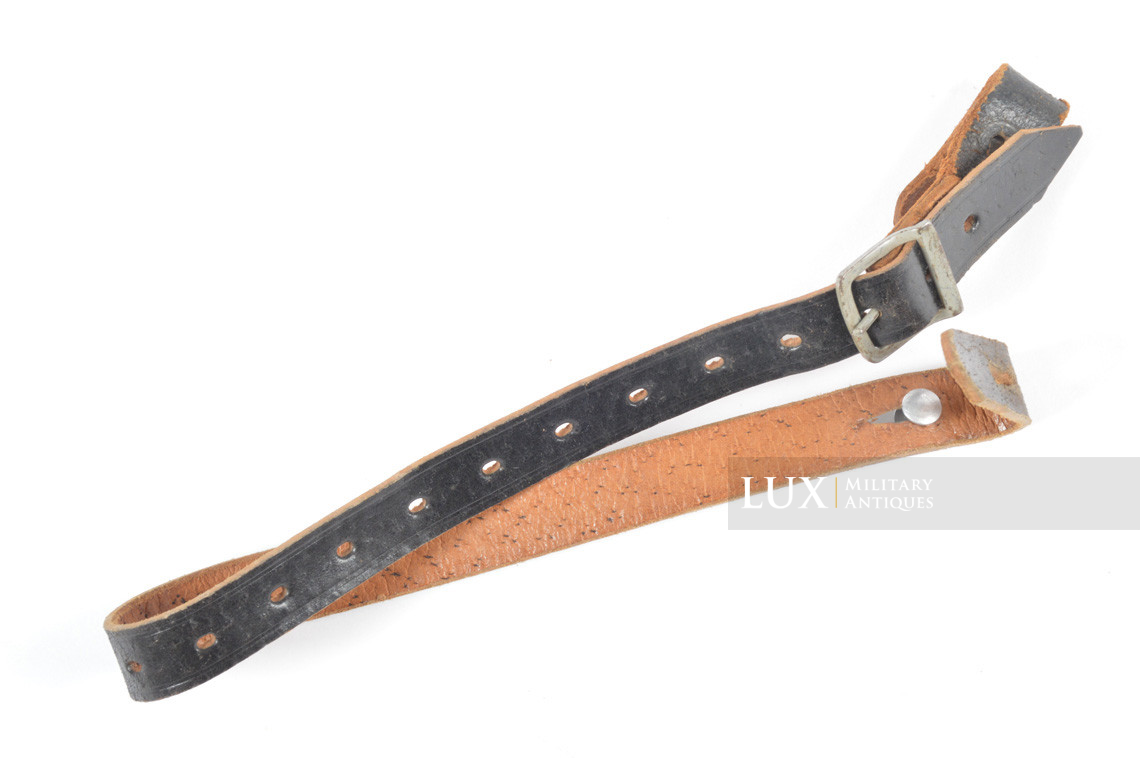 Early German helmet chinstrap in pigskin leather, « Rahm & Kampmann » - photo 4