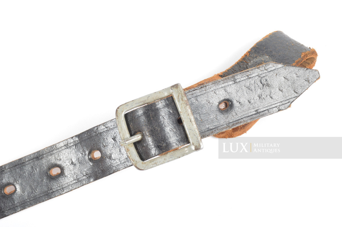 Early German helmet chinstrap in pigskin leather, « Rahm & Kampmann » - photo 7