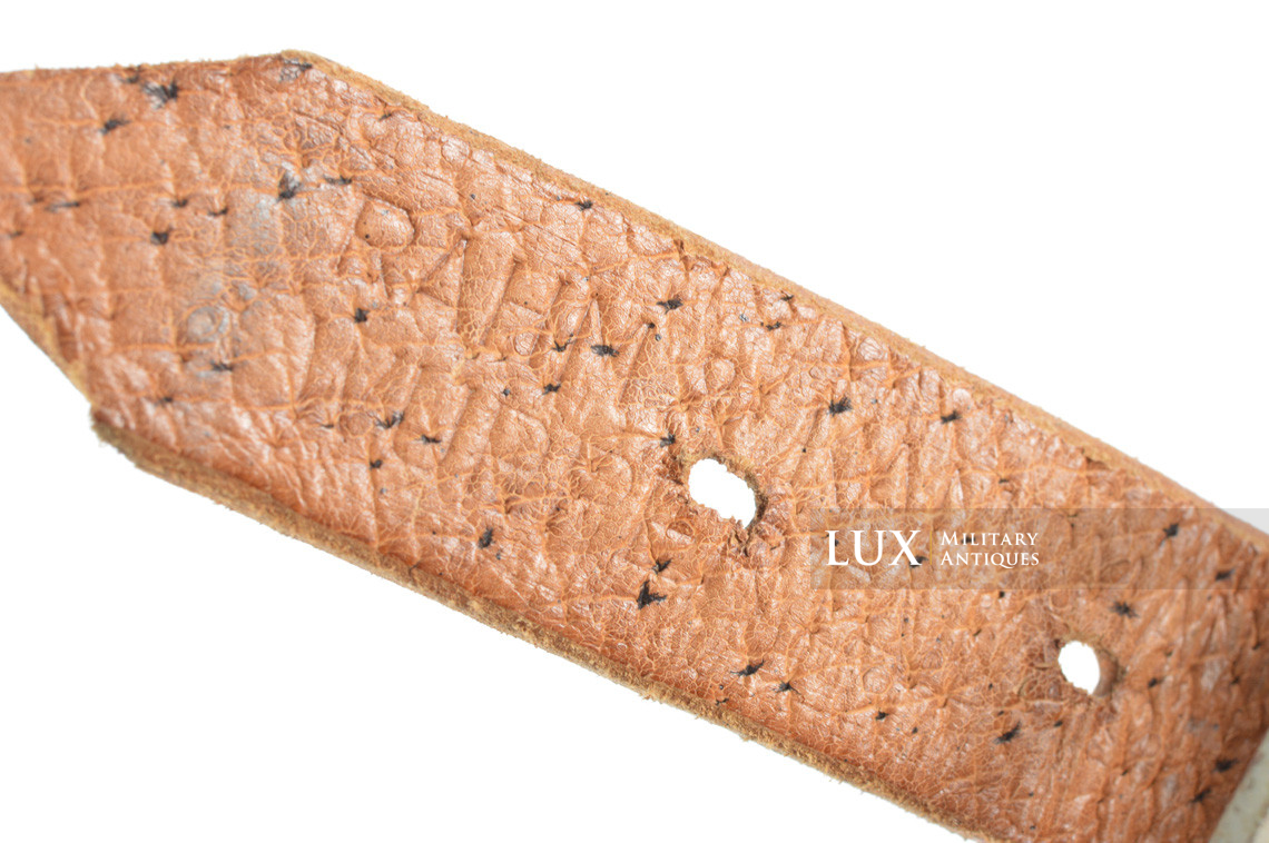 Early German helmet chinstrap in pigskin leather, « Rahm & Kampmann » - photo 12