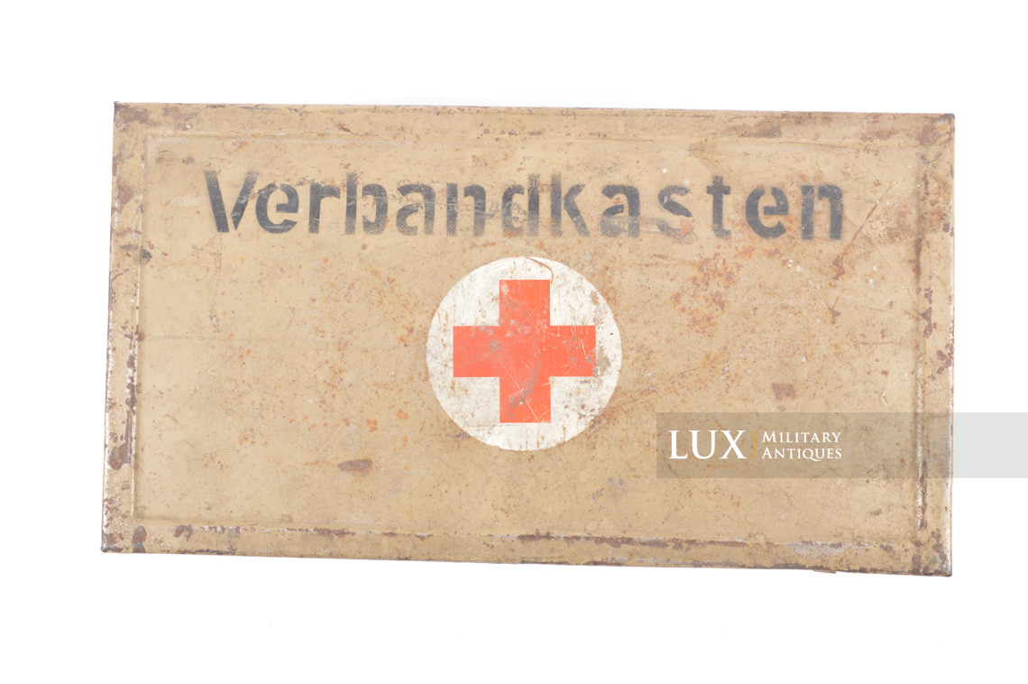 Regimentals  GERMAN WWII VEHICLE MEDICAL BOX, VERBANDKASTEN.