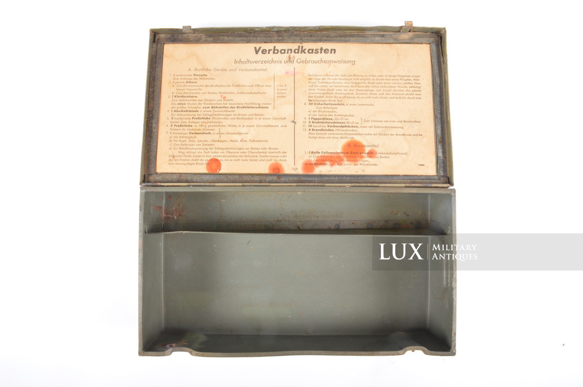 Late-war metal medics first aid box, « Verbandkasten » - photo 20