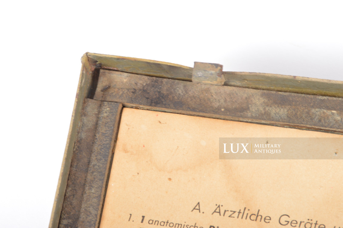 Late-war metal medics first aid box, « Verbandkasten » - photo 21