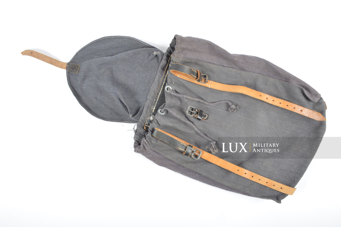 Late-war Luftwaffe M44combat rucksack - photo 15
