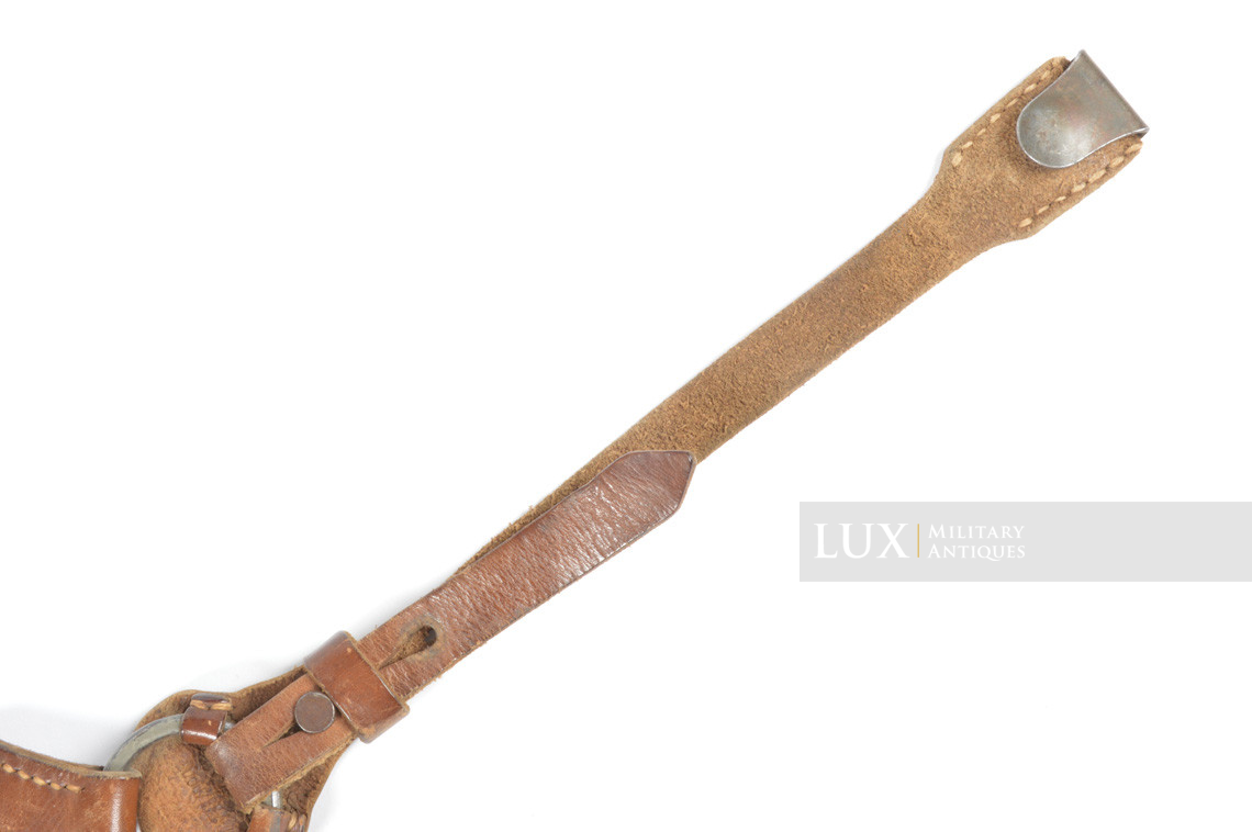 German late war leather combat Y-straps in natural brown leather, « RBNr » - photo 15