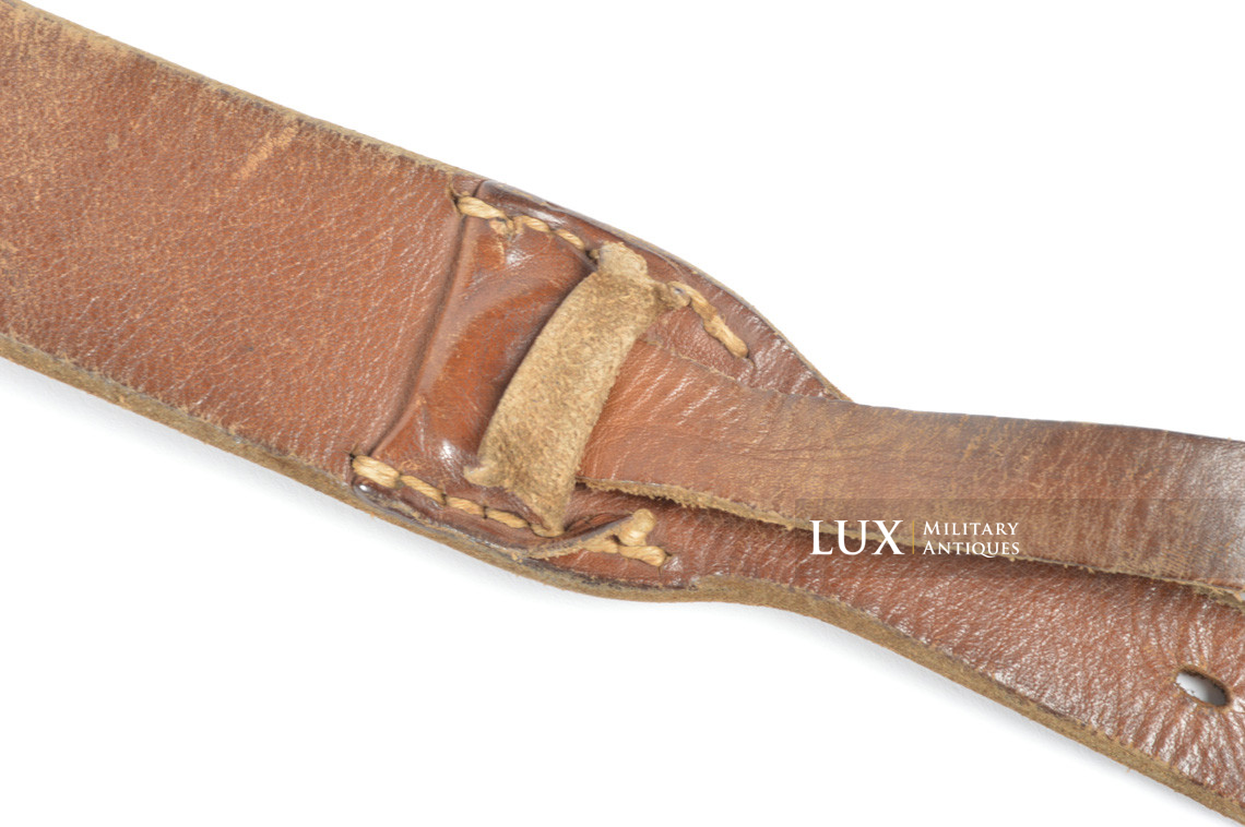 German late war leather combat Y-straps in natural brown leather, « RBNr » - photo 21