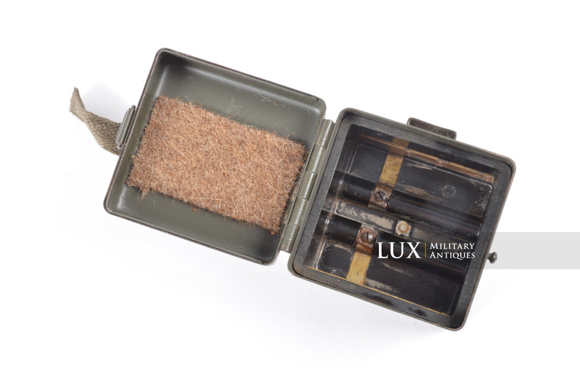 German MG34/42 optical sight battery box - photo 14