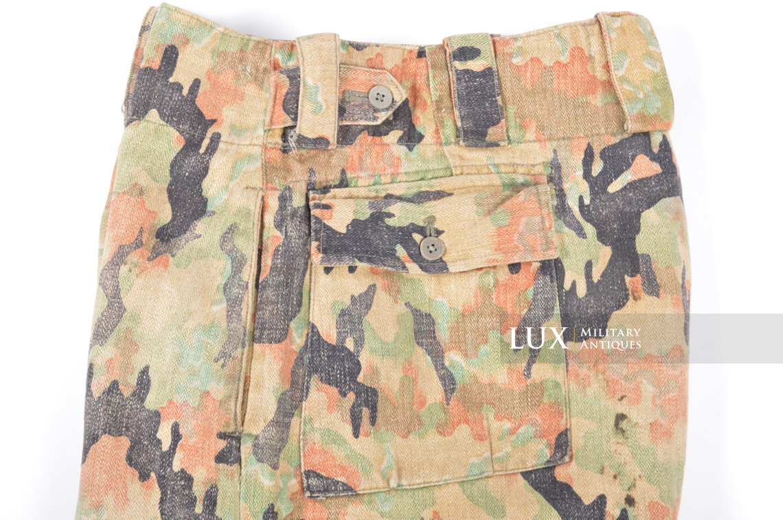 Very rare late war German M45 camouflage combat trousers, « Leibermuster » - photo 8