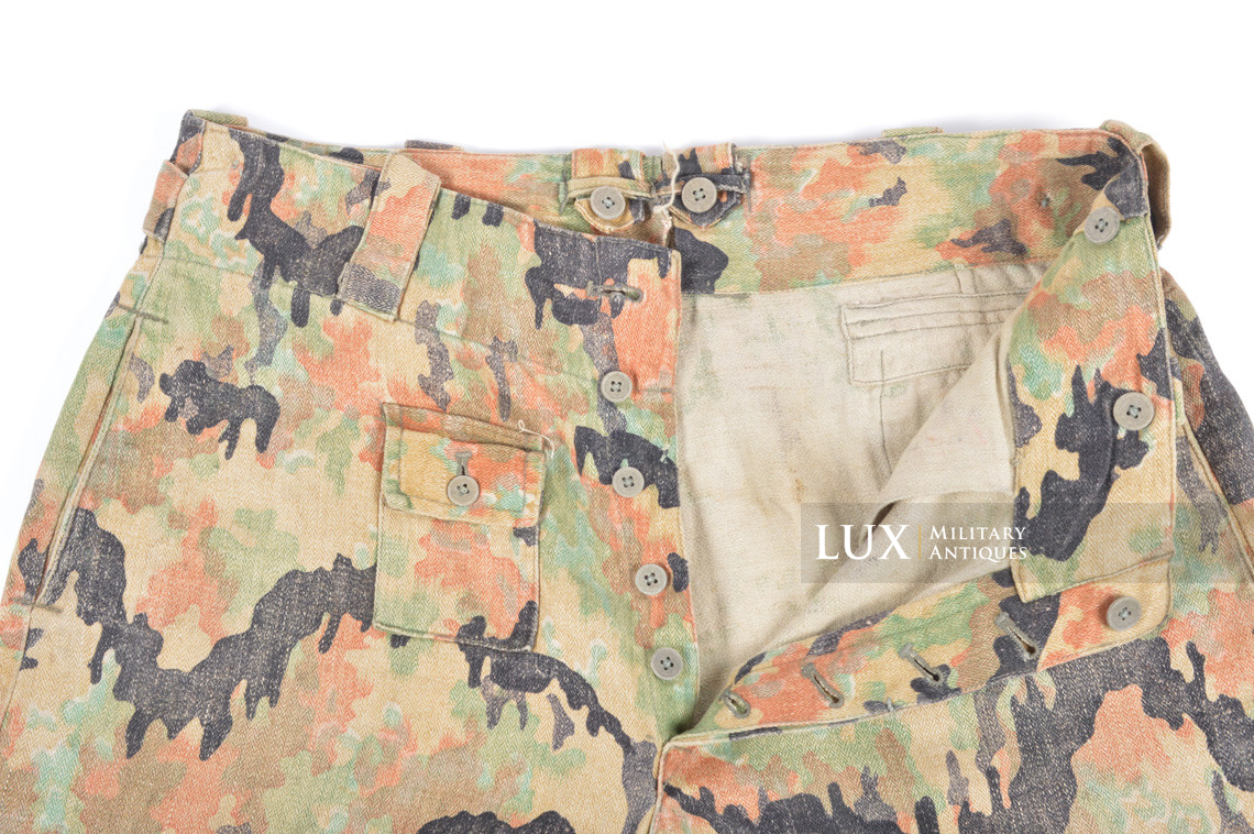 Very rare late war German M45 camouflage combat trousers, « Leibermuster » - photo 34