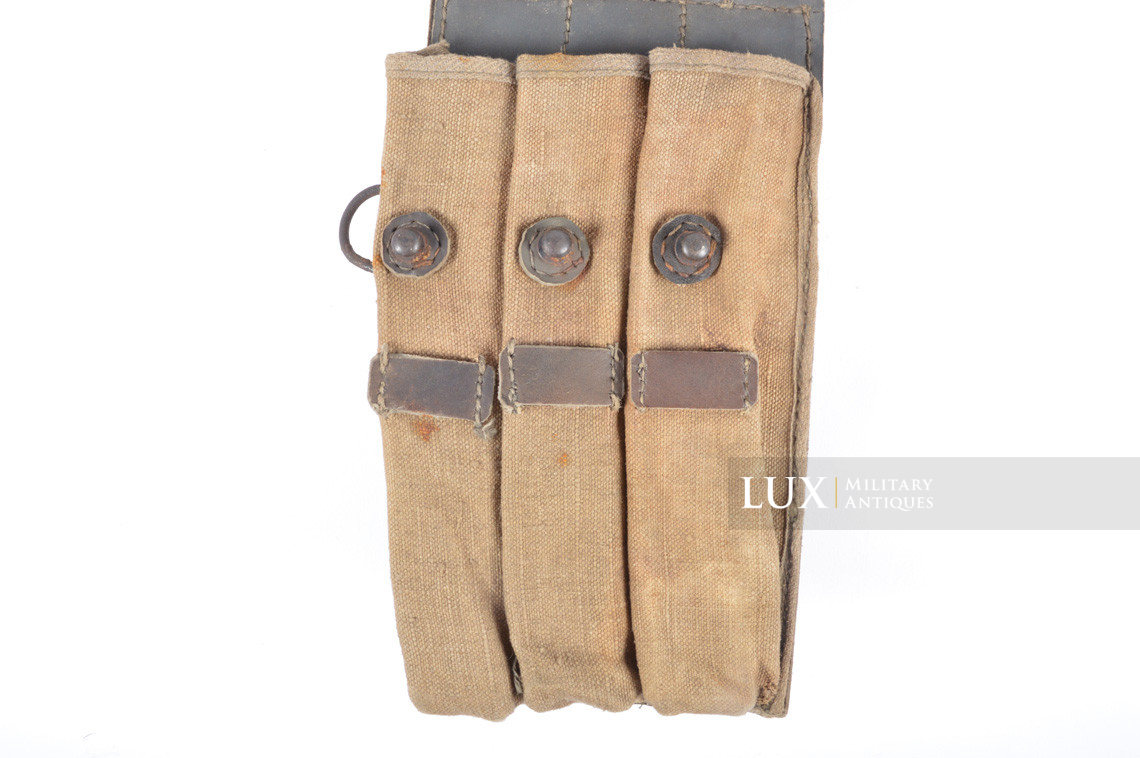 Pair of WW2 Italian Beretta 38 magazine pouches - photo 11