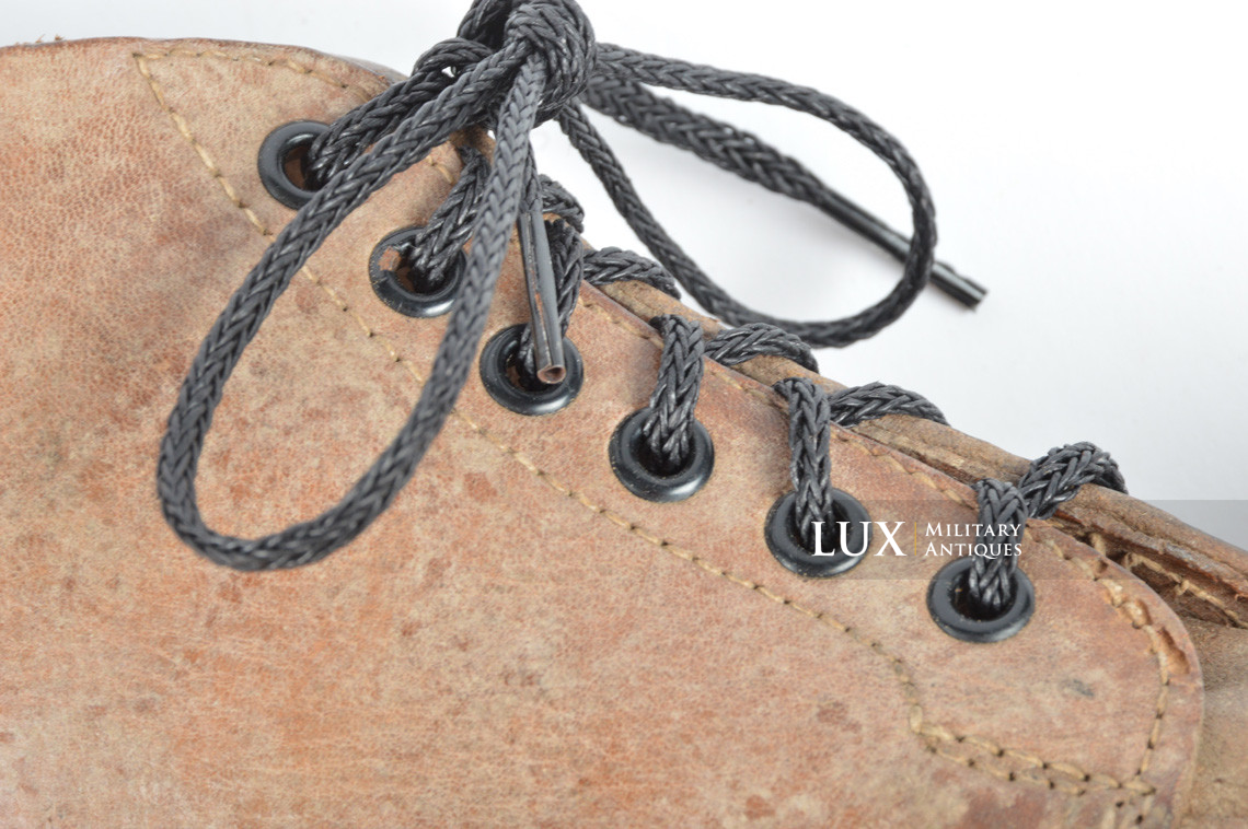 Unissued Waffen-SS mountain trooper’s ankle boots, « Wefsels » - photo 35
